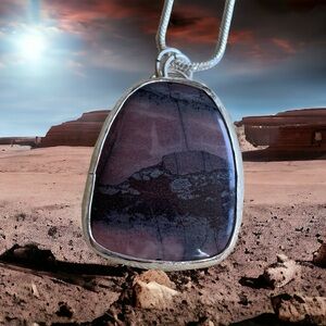 Lightning at red rock canyon. Picture stone pendant. Artisan made. Sterling. NWT
